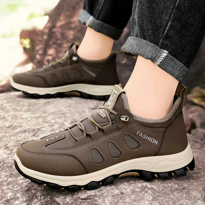 Men Soft Hiking Shoes